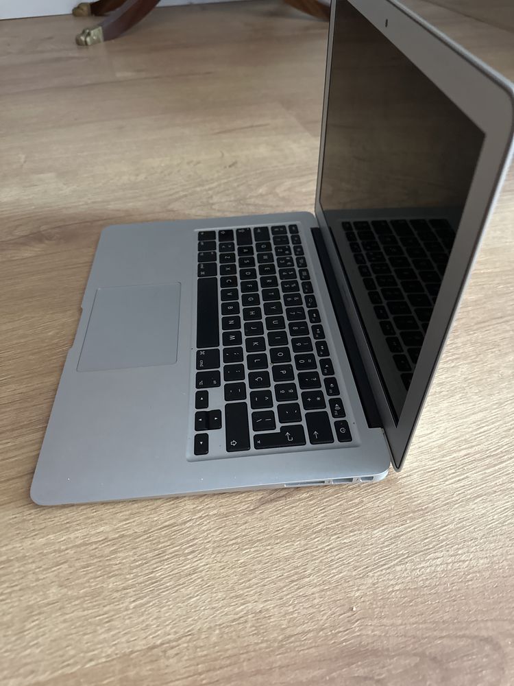 Macbook air 13’’ com carregador e capa