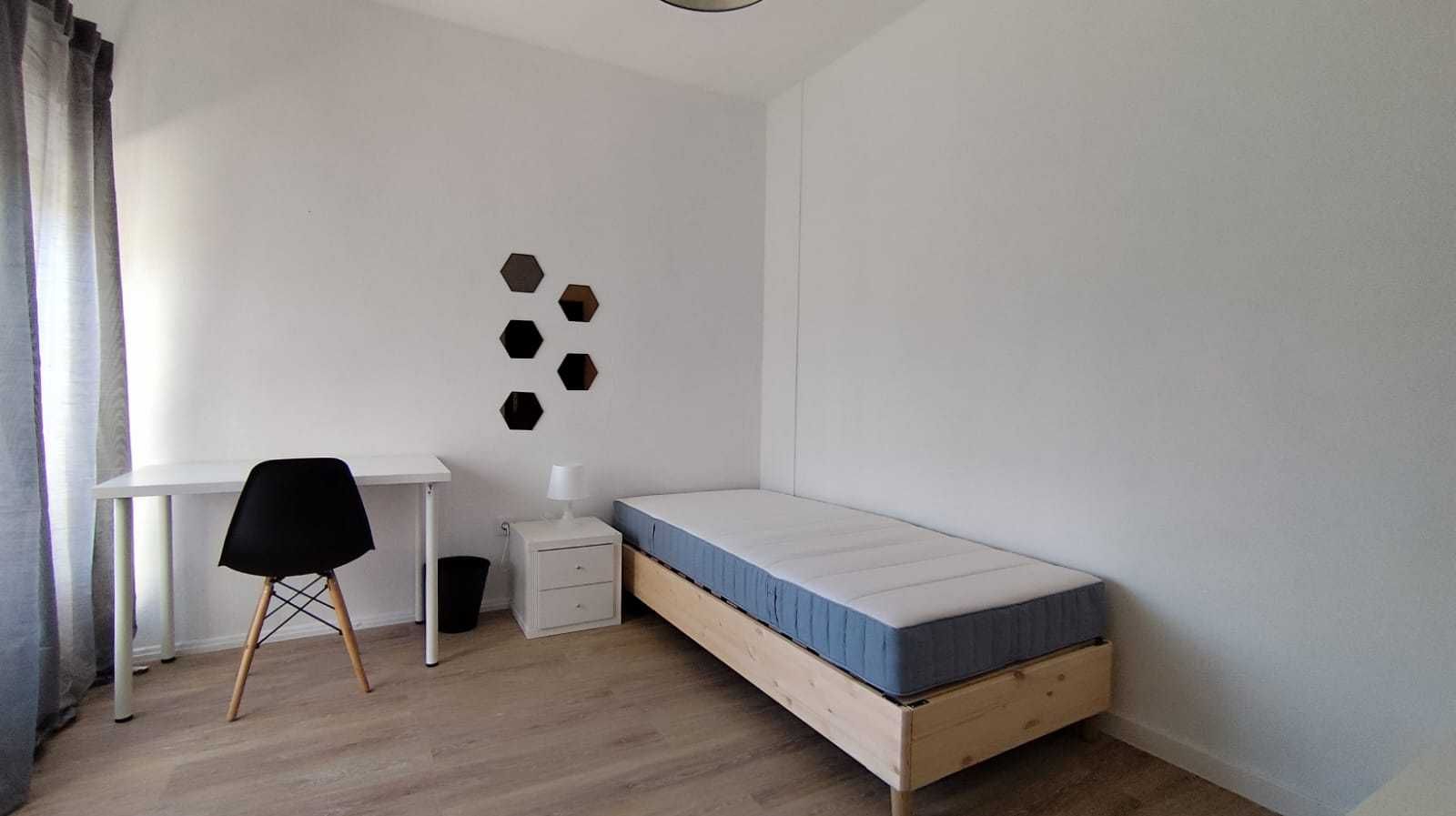Arrenda-se Quarto para estudantes ISCAC apartamento remodelado