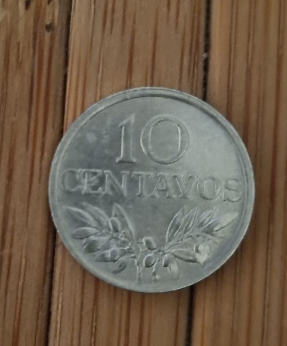 83 Moedas 10 centavos , 1971/ 72/ 74/ 75/ 76/ 77/ 78/ 79