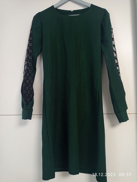 Плаття 42розмір, 110 грн.  кожне,стан ідеальний