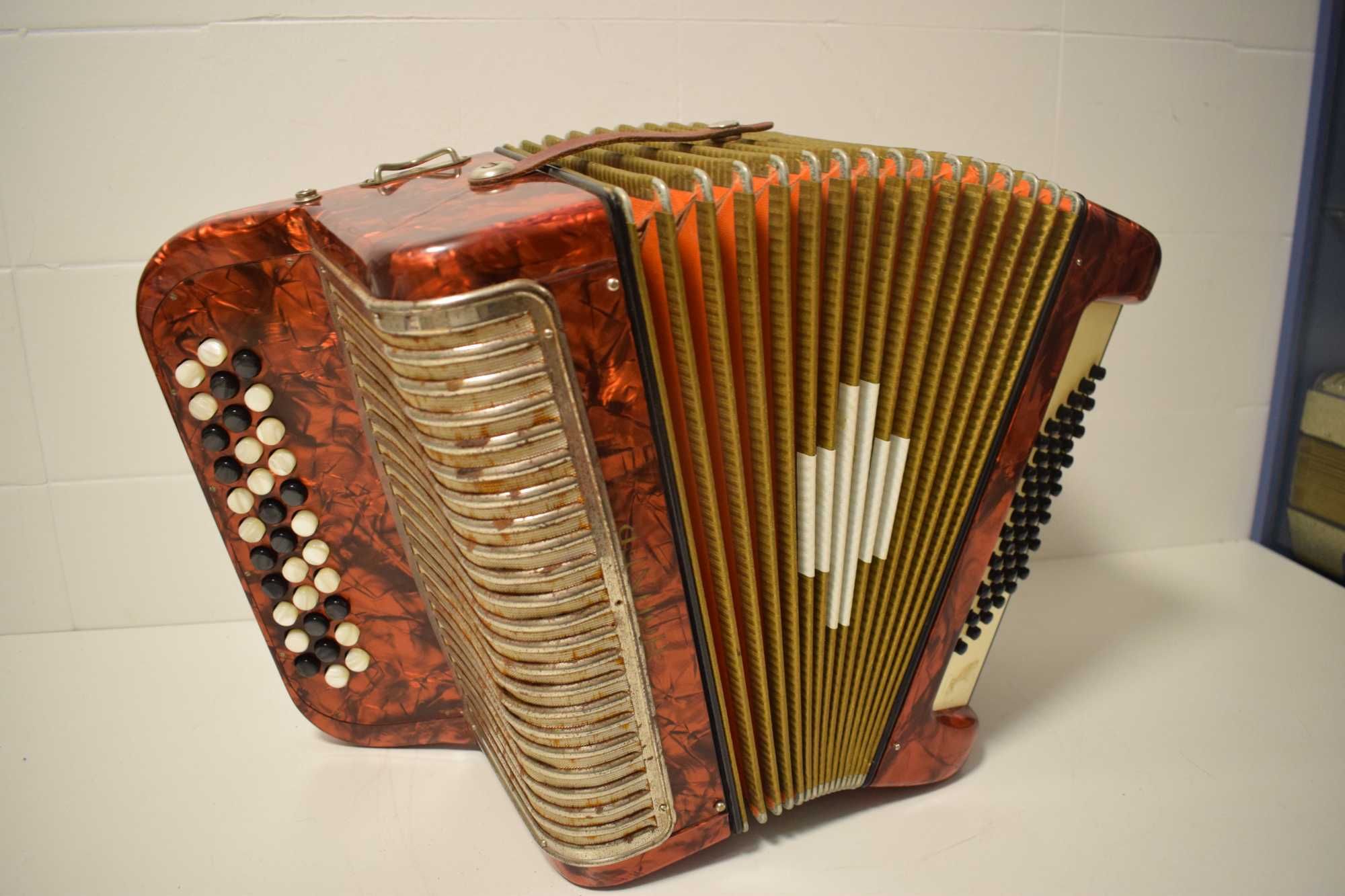 Acordeao Hohner Amati 2 Voz 48 Baixos, N 07