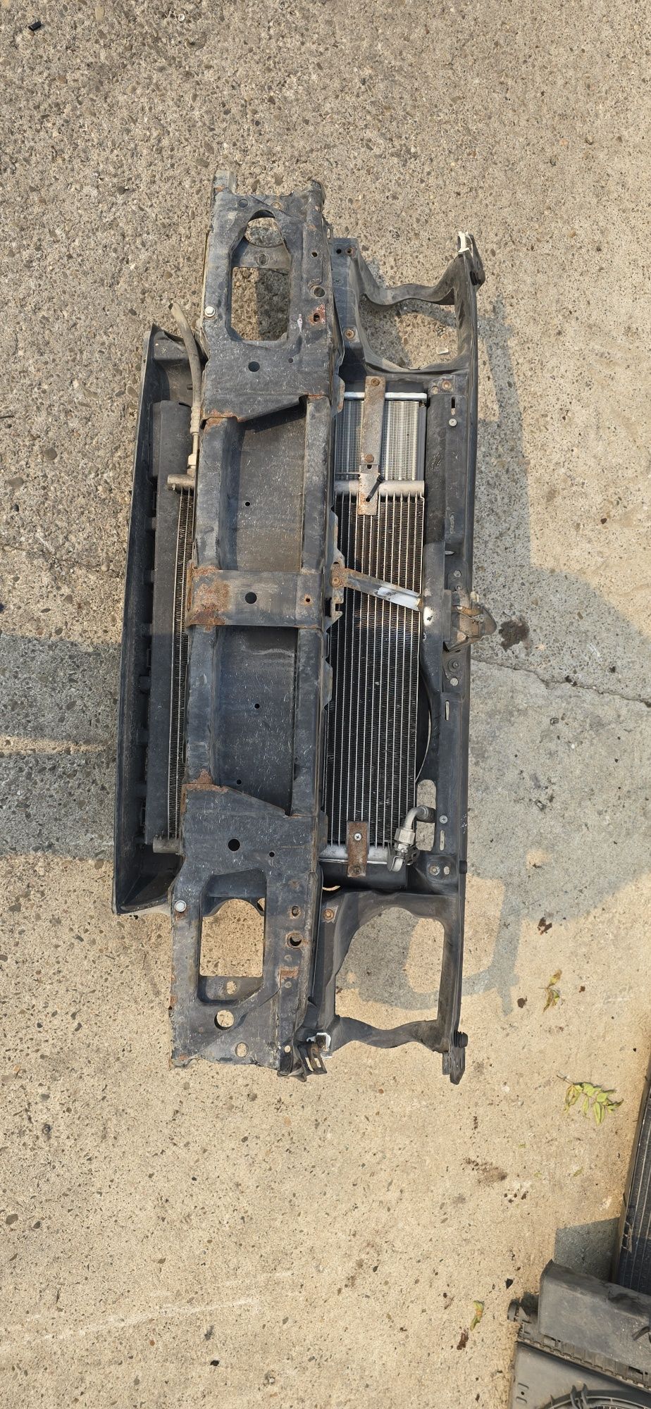 Pas przedni wentylator chłodnica VW Golf III 1.4
