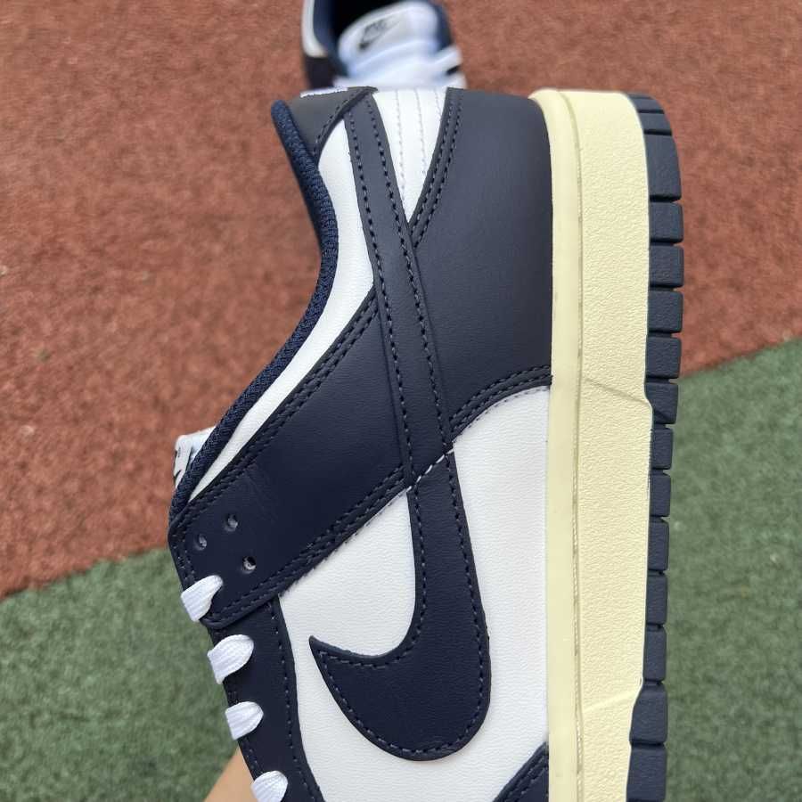 Nike Dunk low "Vintage Navy"