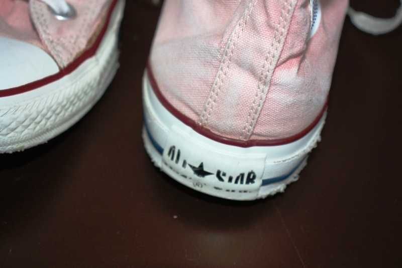 Botas cor de rosa marca Converse All Stars cano alto. Tamanho 38.