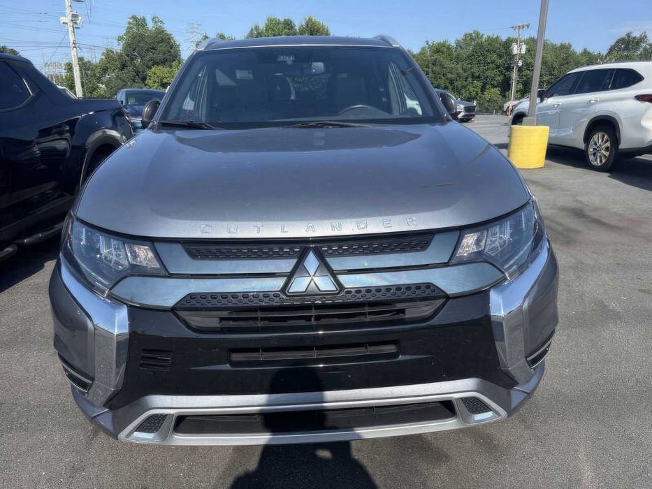 Mitsubishi Outlander PHEV SEL      2020
