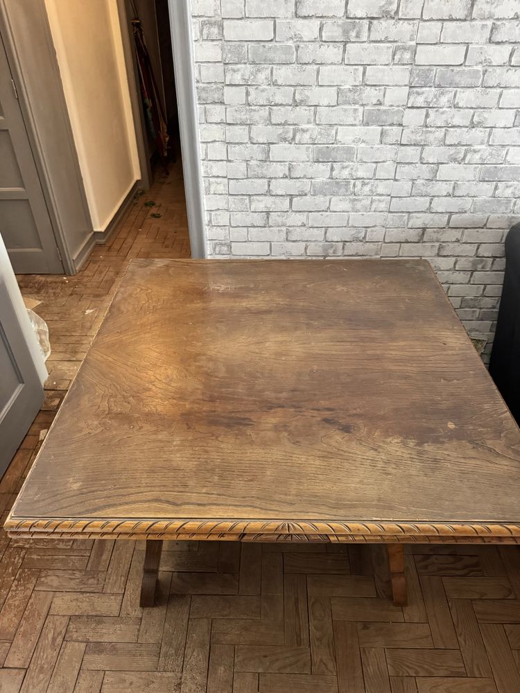 Mesa de madeira quadrada extensivel