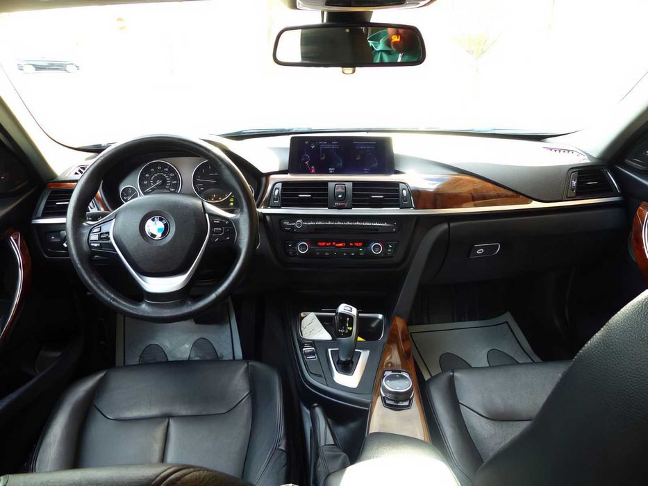 BMW 3 Series 328i xDrive      2015