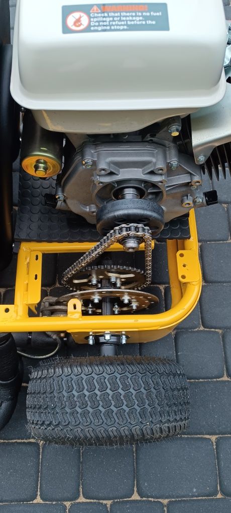 Gokart silnik 15 km (Kart, Drift)