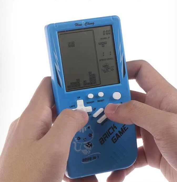 Klasyczna gra elektroniczna - konsola retro