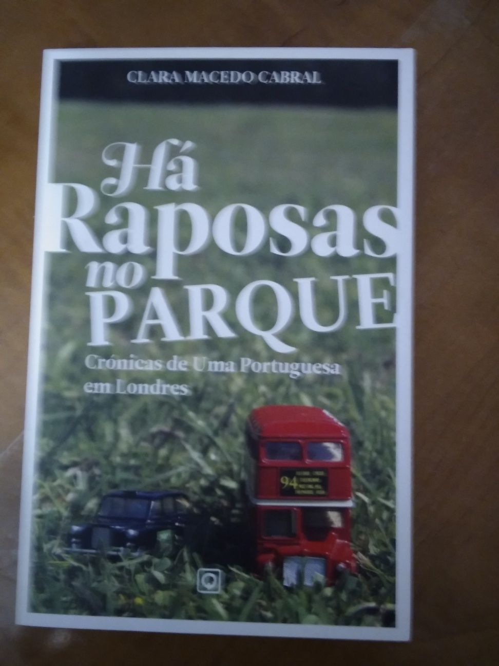 Há Raposas no parque.