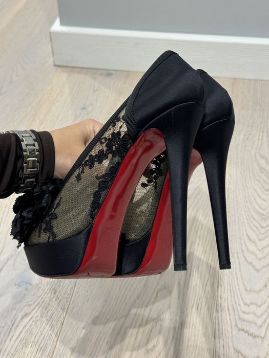 туфлі Christian Louboutin