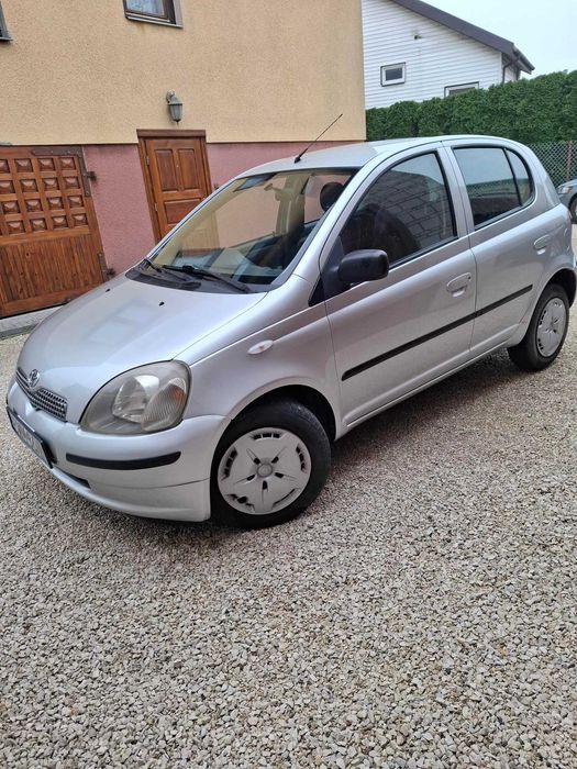 Toyota Yaris 1,0 Kat, 5d, klima, wspomaganie pod. Japonia