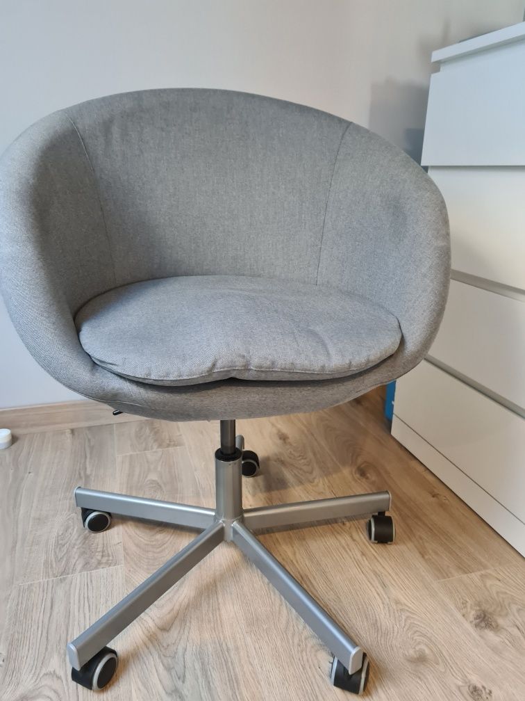 SKRUVSTA fotel krzesło obrotowe Ikea szare