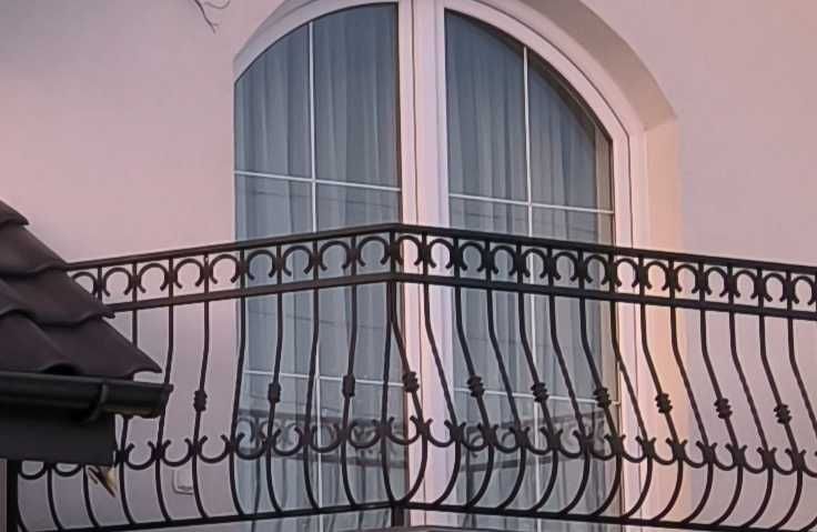 Drzwi balkonowe łukowe