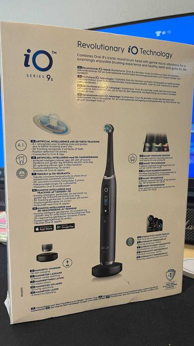 Oral-B iO Series 9 DUO (2 щітки) — 12 000 грн BLACK ONYX/ROSE QUARTZ