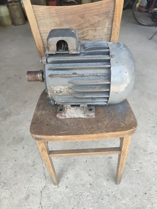 Silnik 3,0 kw 1430 obrotów