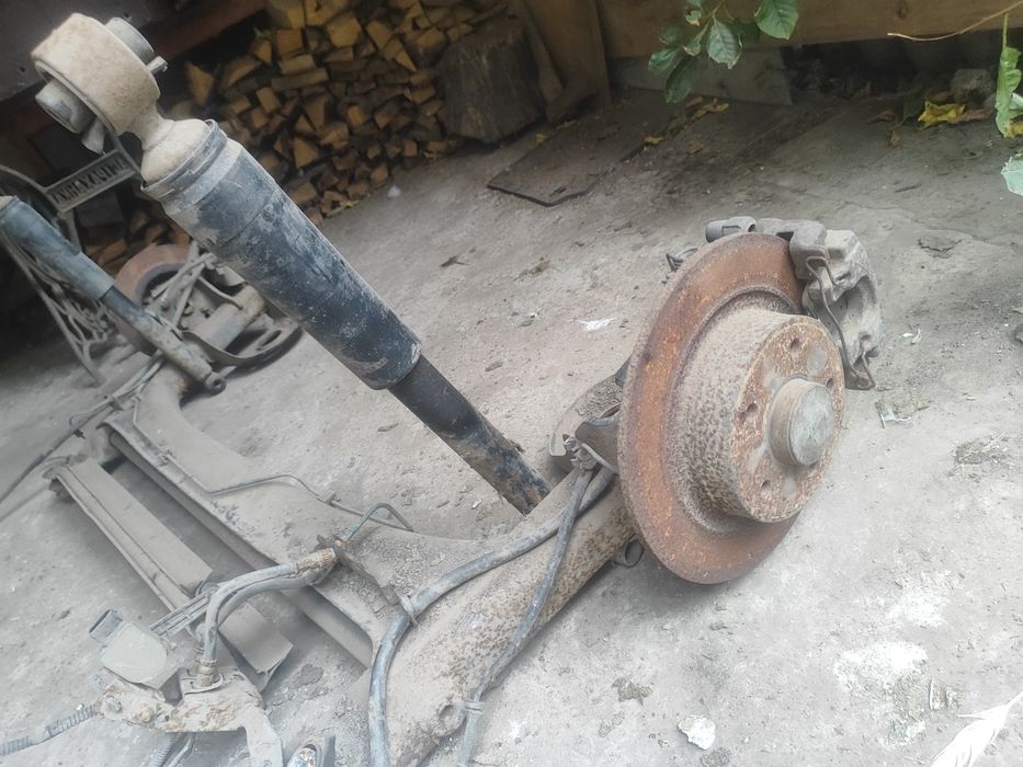 Балка задня Рено Лагуна 2