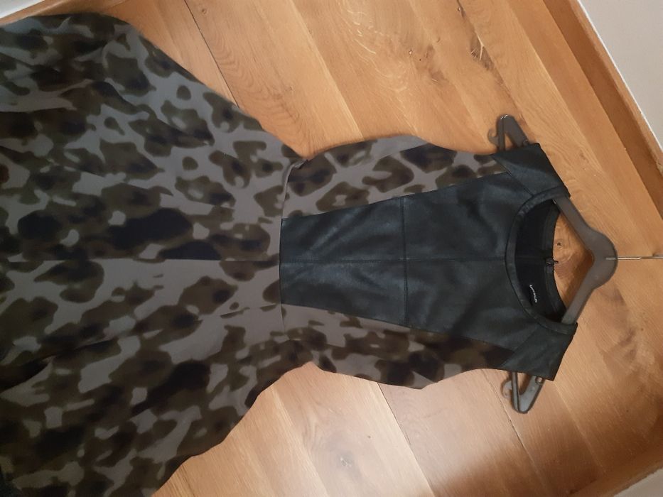 Projektantka Karen Millen USA zjawiskowa sukienka moro & skóra r XS/S