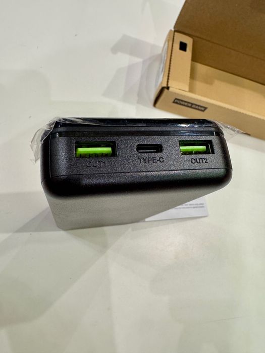 Powerbank P300  mocny i pojemny 27 000mah PD 30W fabrycznie zapakowany