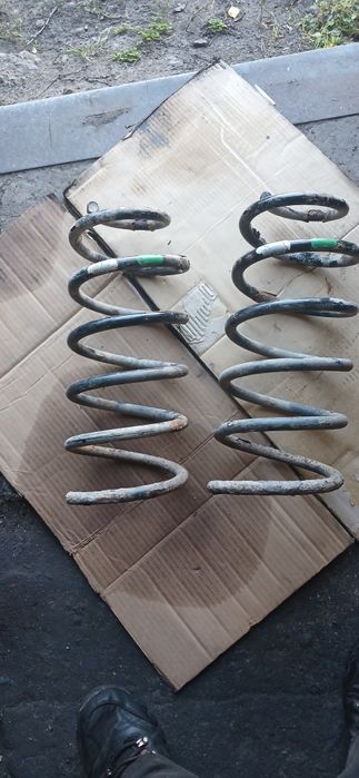 Пружини передні Volvo xc90 02-12