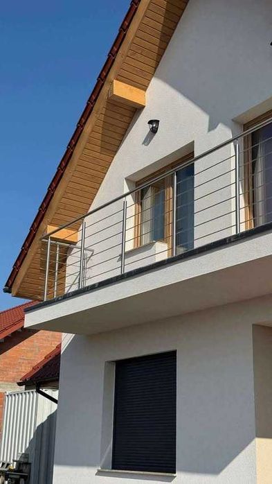 Balustrady nierdzewne zabezpieczenia okienne