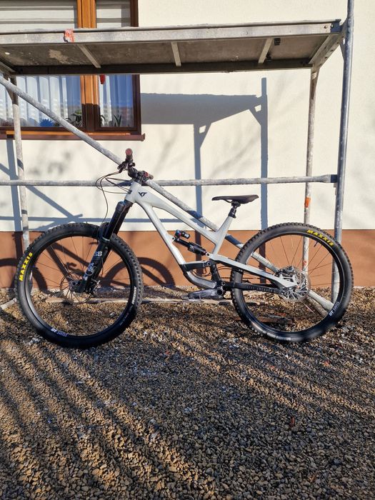 YT Capra Shred 29"