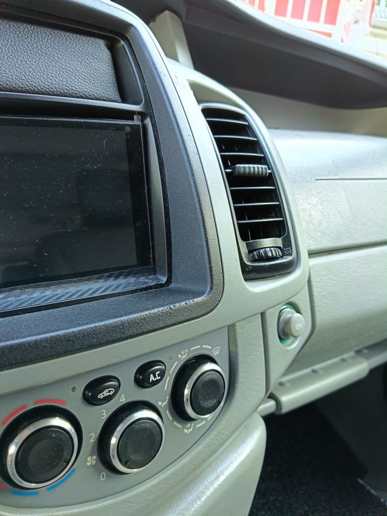 Opel Vivaro 2.0 CDTI Full extras 8 lugares