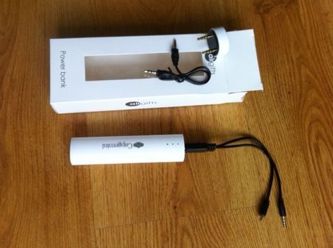 Solidny Powerbank 3500mAh z głośnikiem + kabel USB do Samsung iPhone