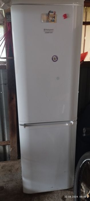 Продам холодильник Hotpoint Ariston 2 компресорний