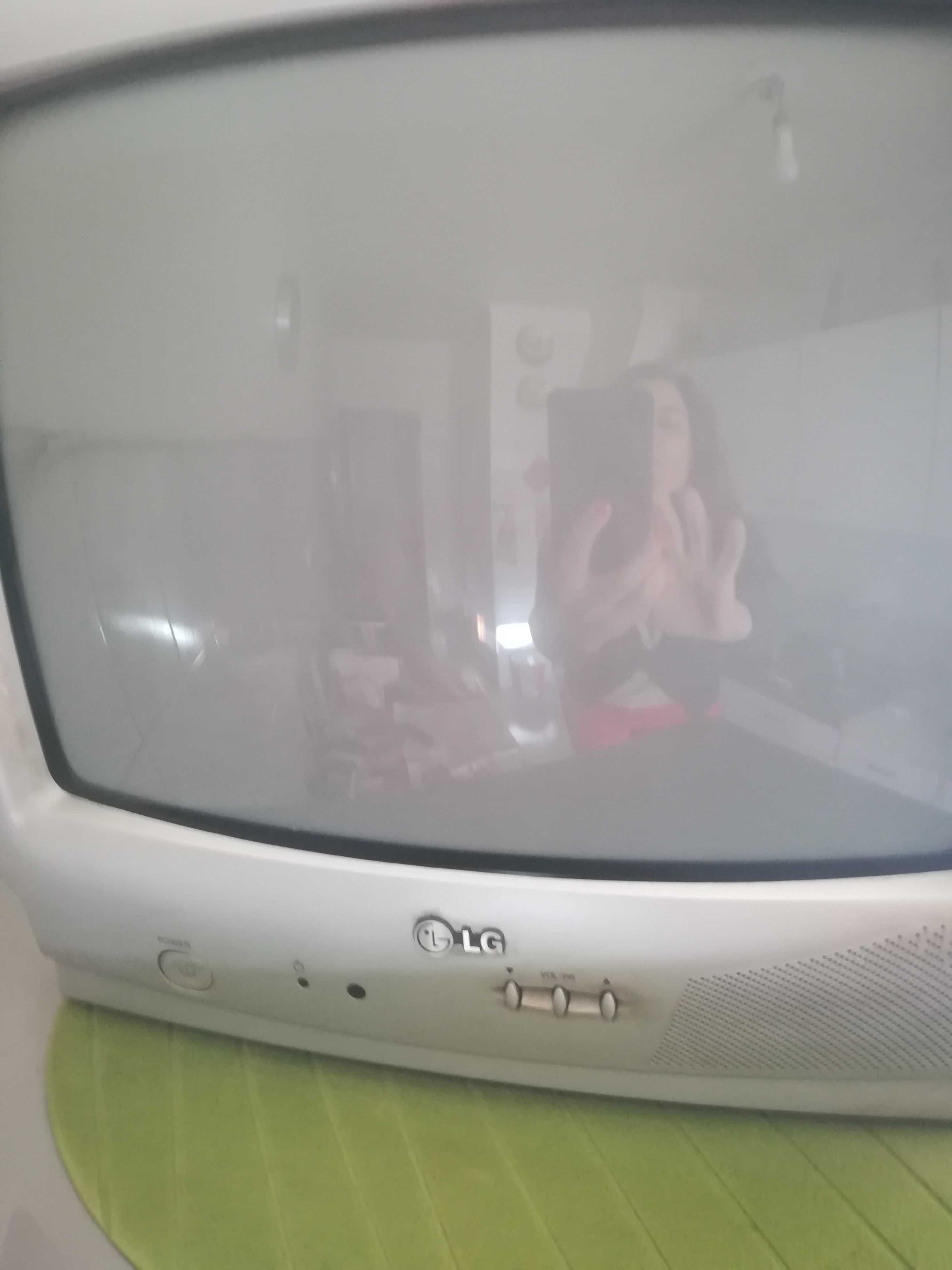 TV Pequena LG  - Colour TV- Receiver - Cinzenta