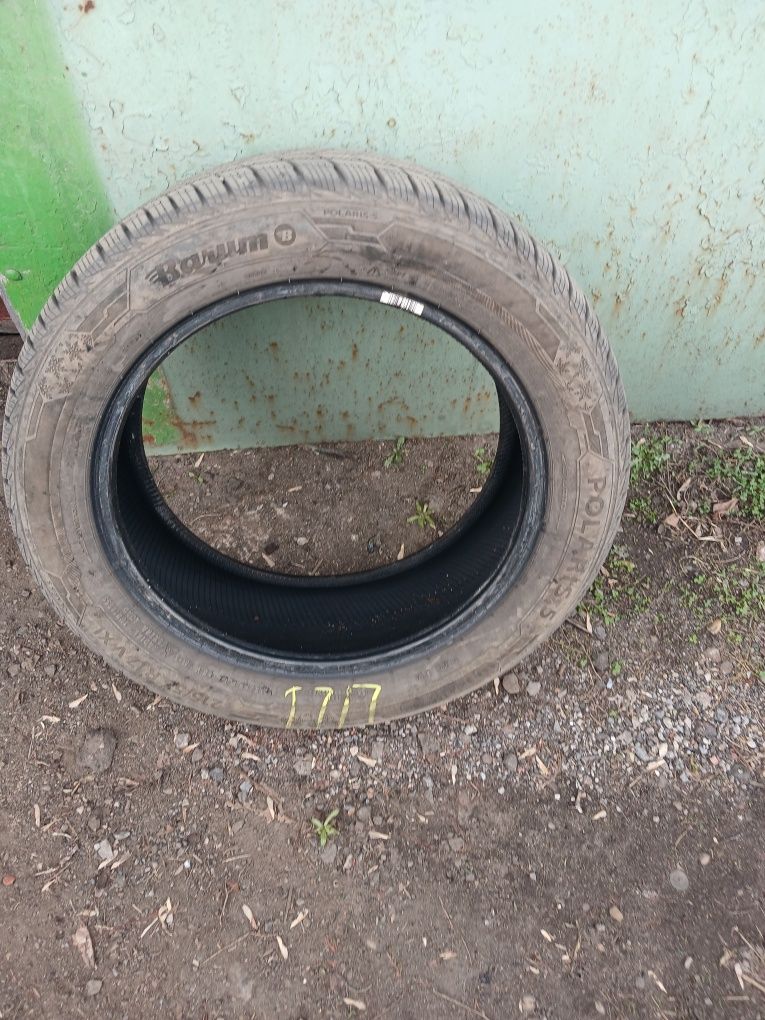 Резина зимняя Барум Полярис 215/55 R 17