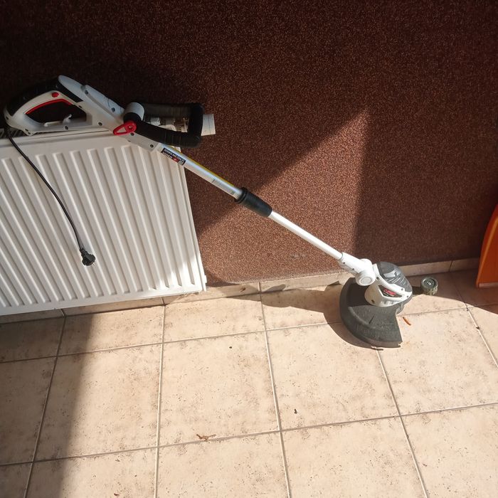 Podkaszarka elektryczna