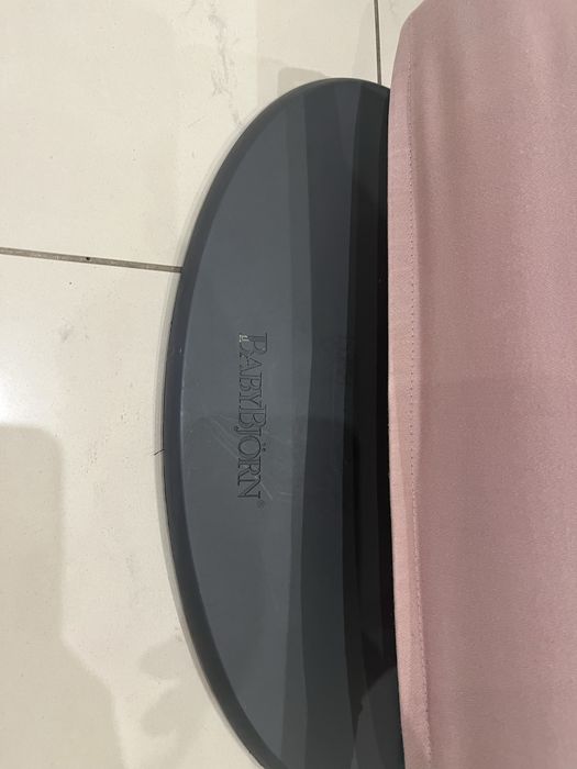 Babybjorn leżaczek dla dziewczynki