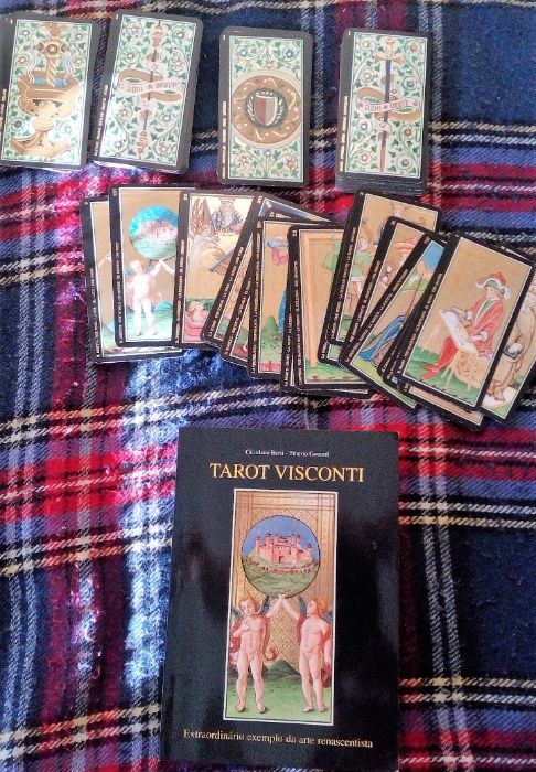 Tarot de Visconti - Livro + baralho - Usado