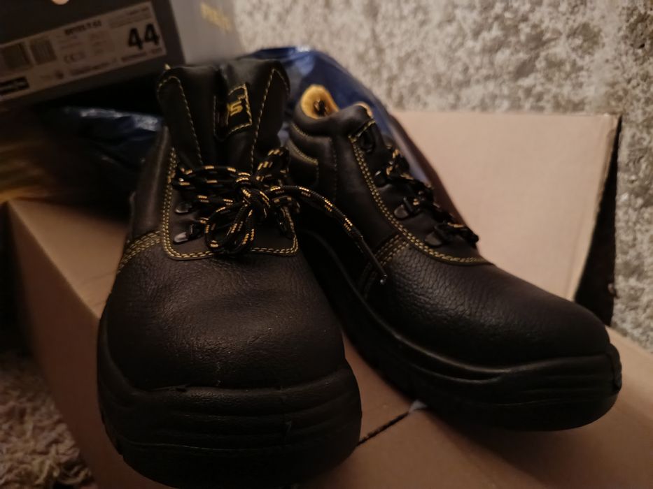 Buty robocze rejs 44