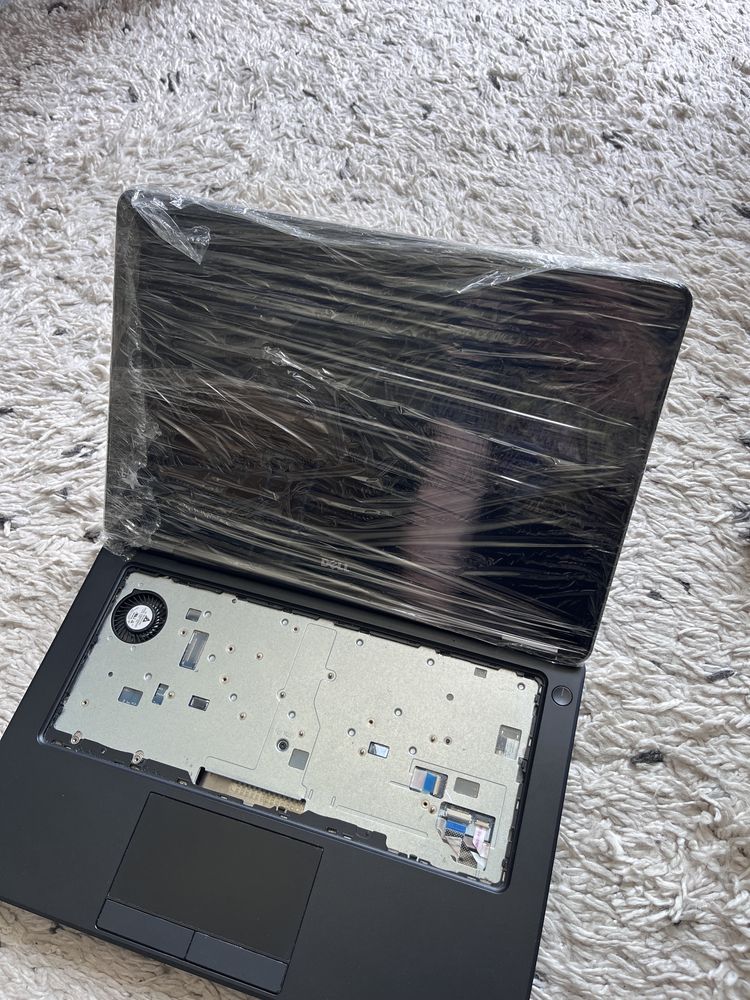 Laptop Dell Latitude e5250 na części