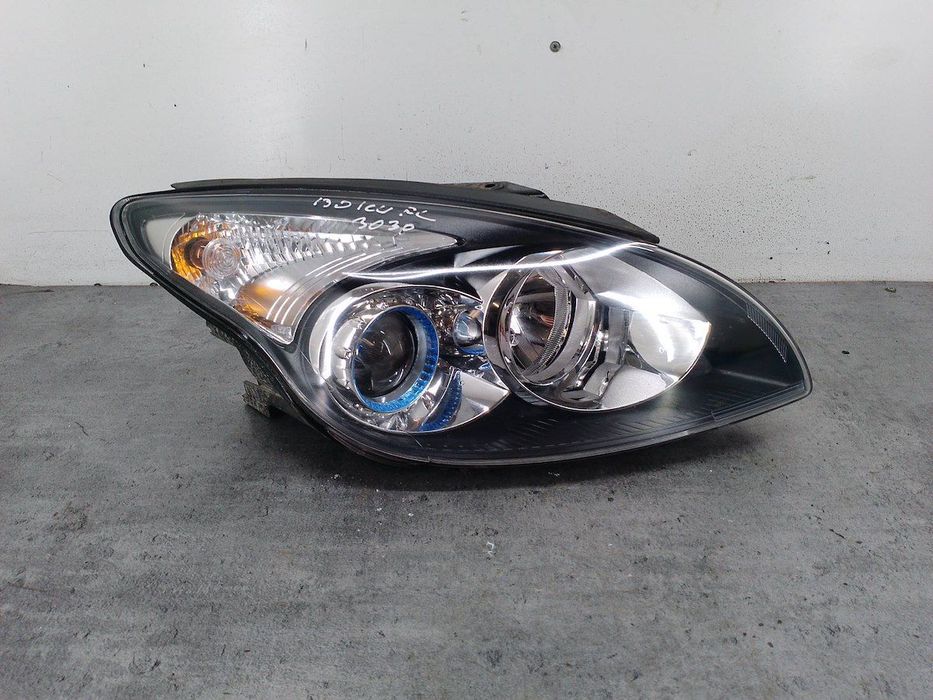 LAMPA PRZÓD PRAWA HYUNDAI I30 I CW FL 92102-2RXXX