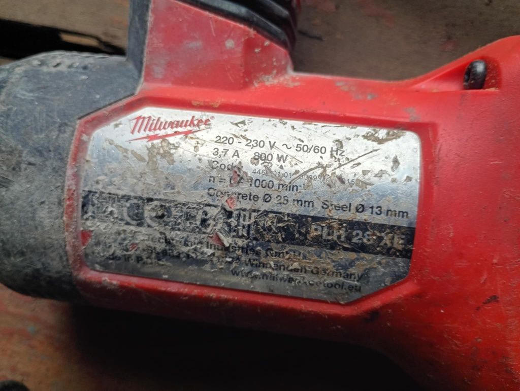 Młotowiertarka Milwaukee PLH 28 XE