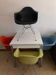 Cadeiras originais Charles e Ray Eames da Vitra