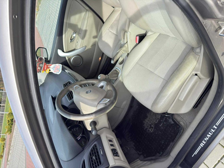 Renault Fluence 1.5 dCi 2010 zadbany serwisowany opony zimowe + letnie