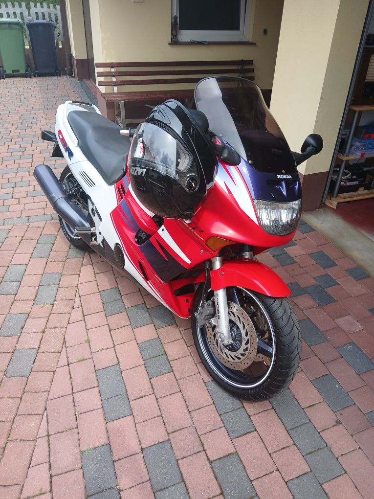 Honda CBR 1000 F  2000r.