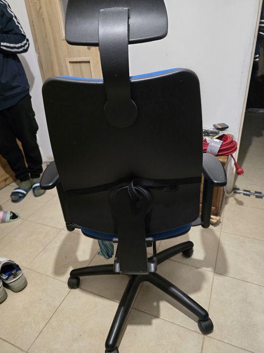 Biurowe krzesło MARTELA