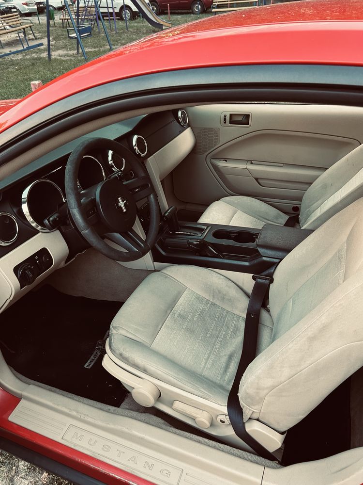Ford Mustang 2005 • 4.0 V6