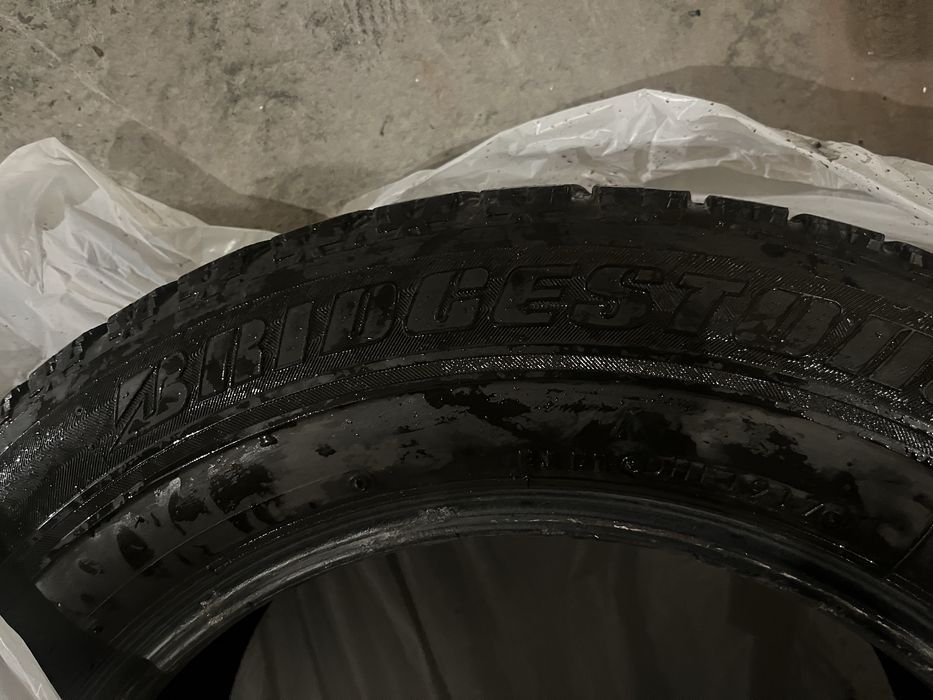 215/60 R16 Bridgestone