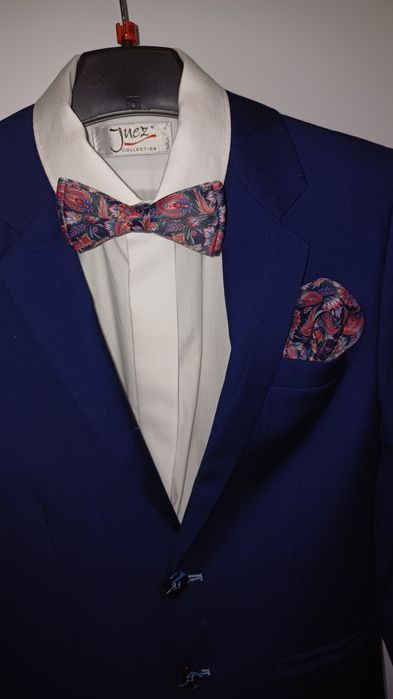 Garnitur chłopięcy komunijny  roz 146 gratis muszka I poszetka