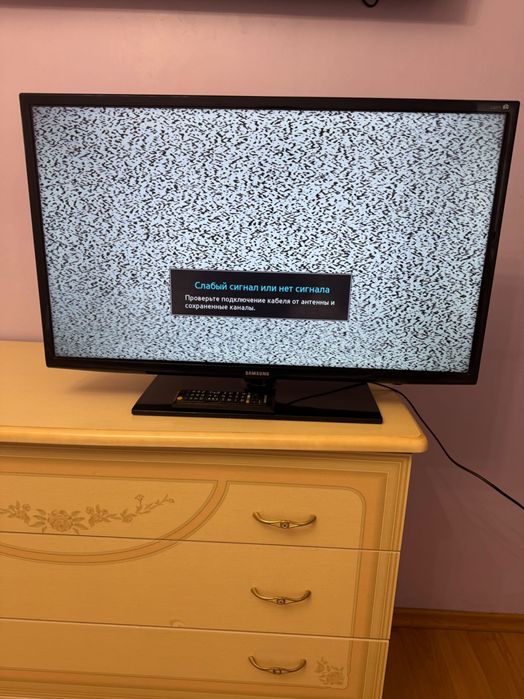 Телевізор самсунг UE32EH6037К