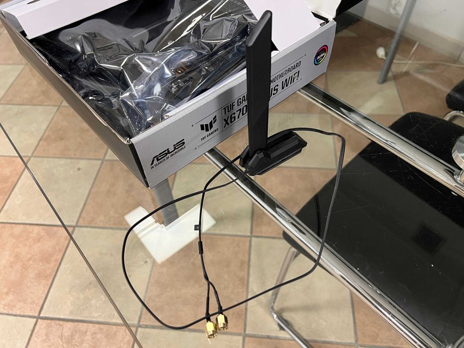 Płyta główna ASUS TUF X670E Plus WIFI AM5 DDR5 - Jak nowa !!!