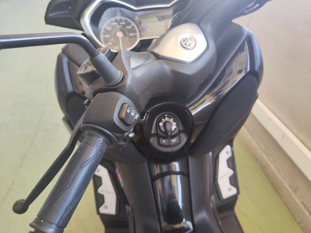 Mota Yamaha xmax 300 Iran max