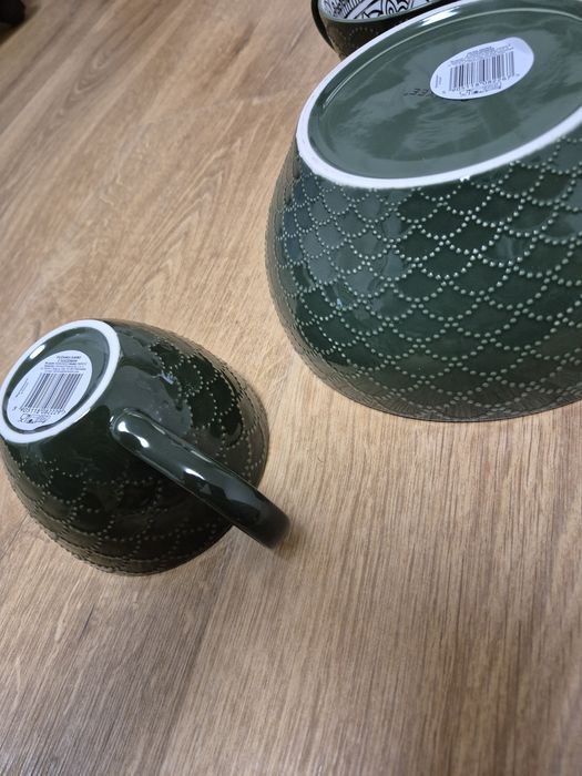 Smukee Filiżanki Jumbo tłoczenie jakosc 4 sztuki zielone i miska set