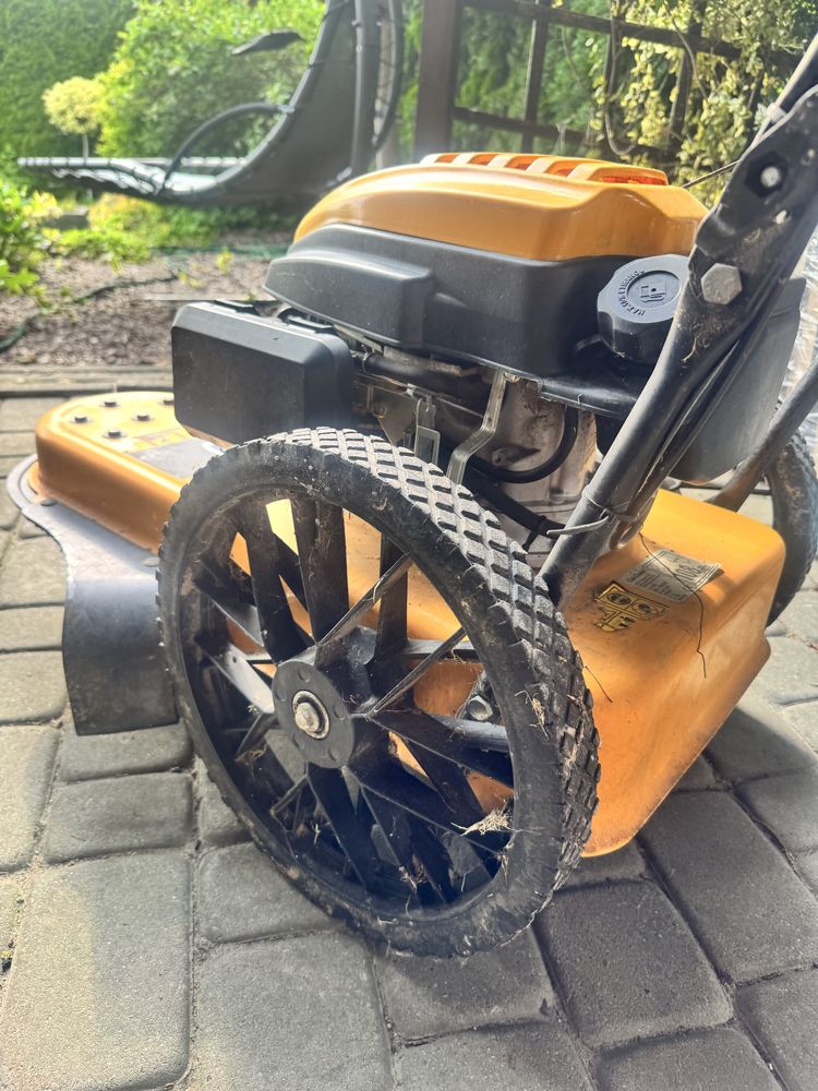 Kosiarka żyłkowa CUB CADET LC3 DP56